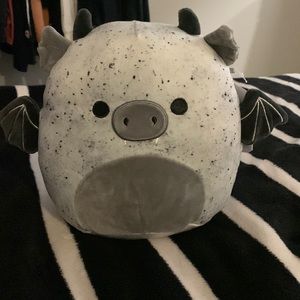 Gio SQUISHMALLOW 8”